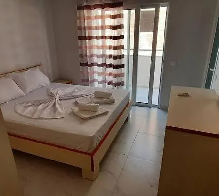 Lara Home, Brand New, Modern And With A Great View شقة ساراندا